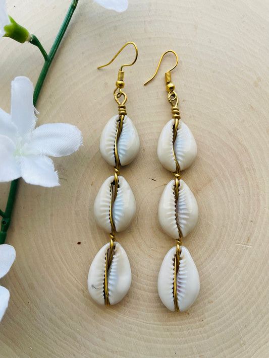 Tri Cowrie