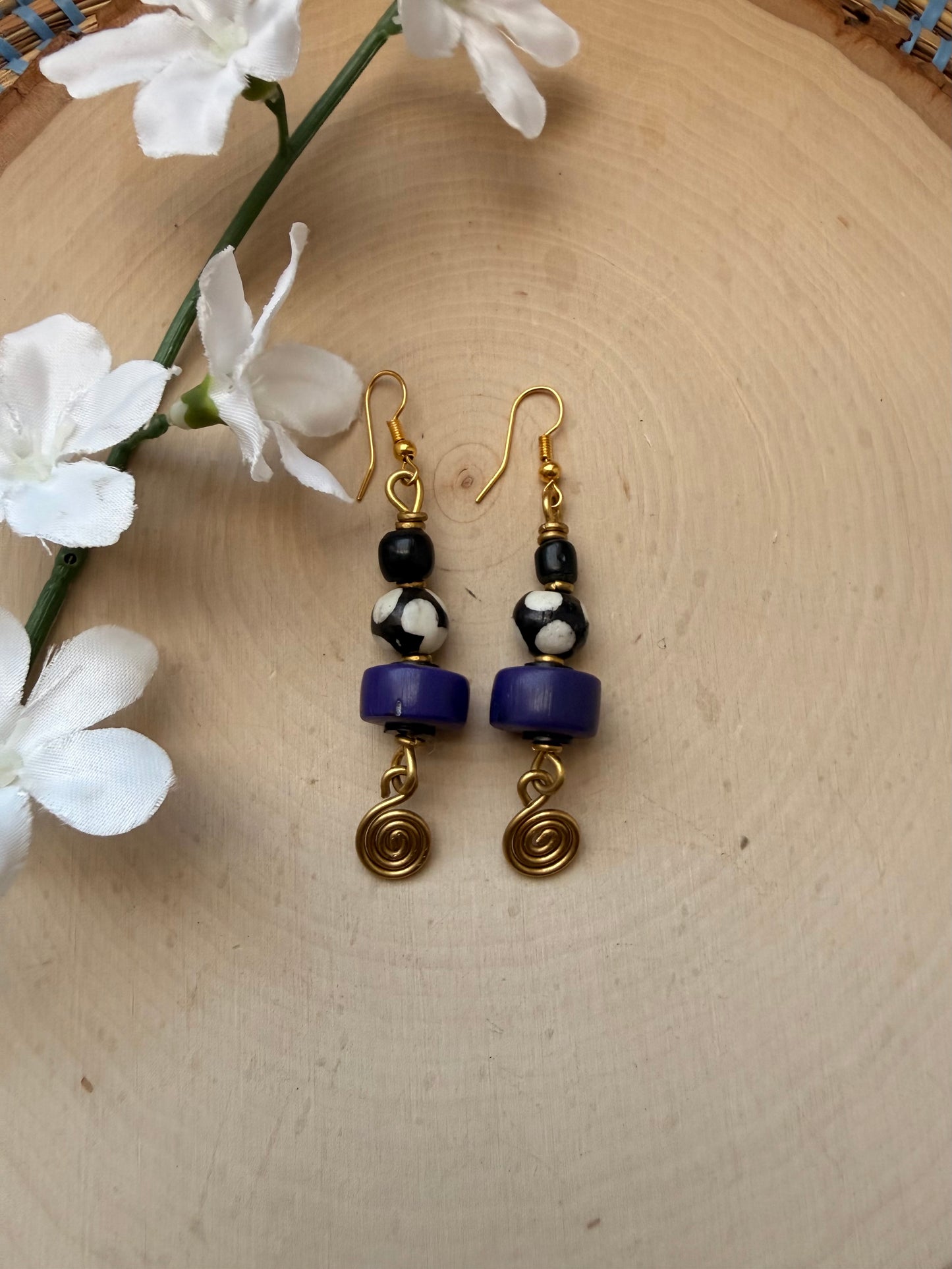 Lasso beaded  Earrings