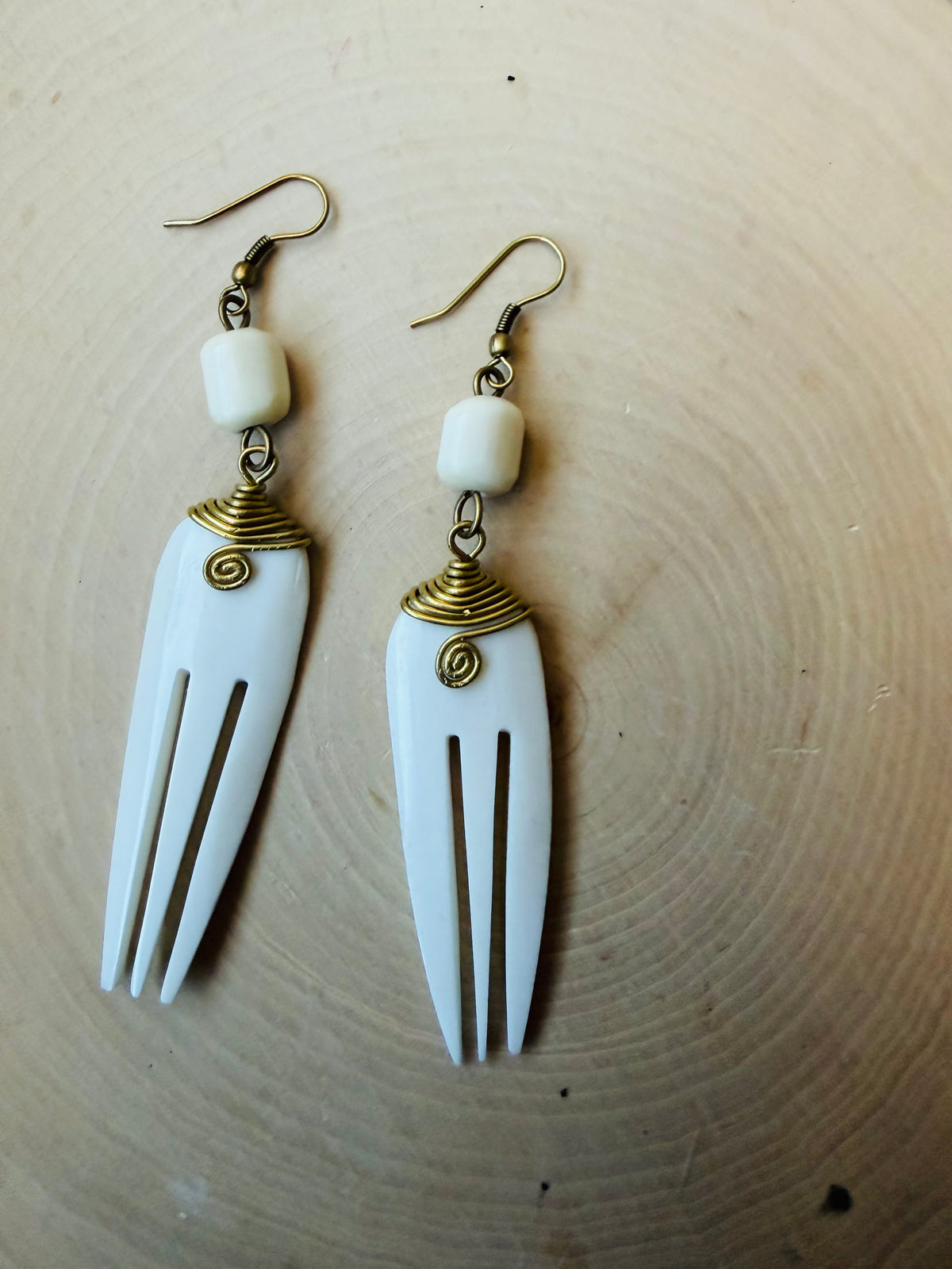 White Duafe Earrings