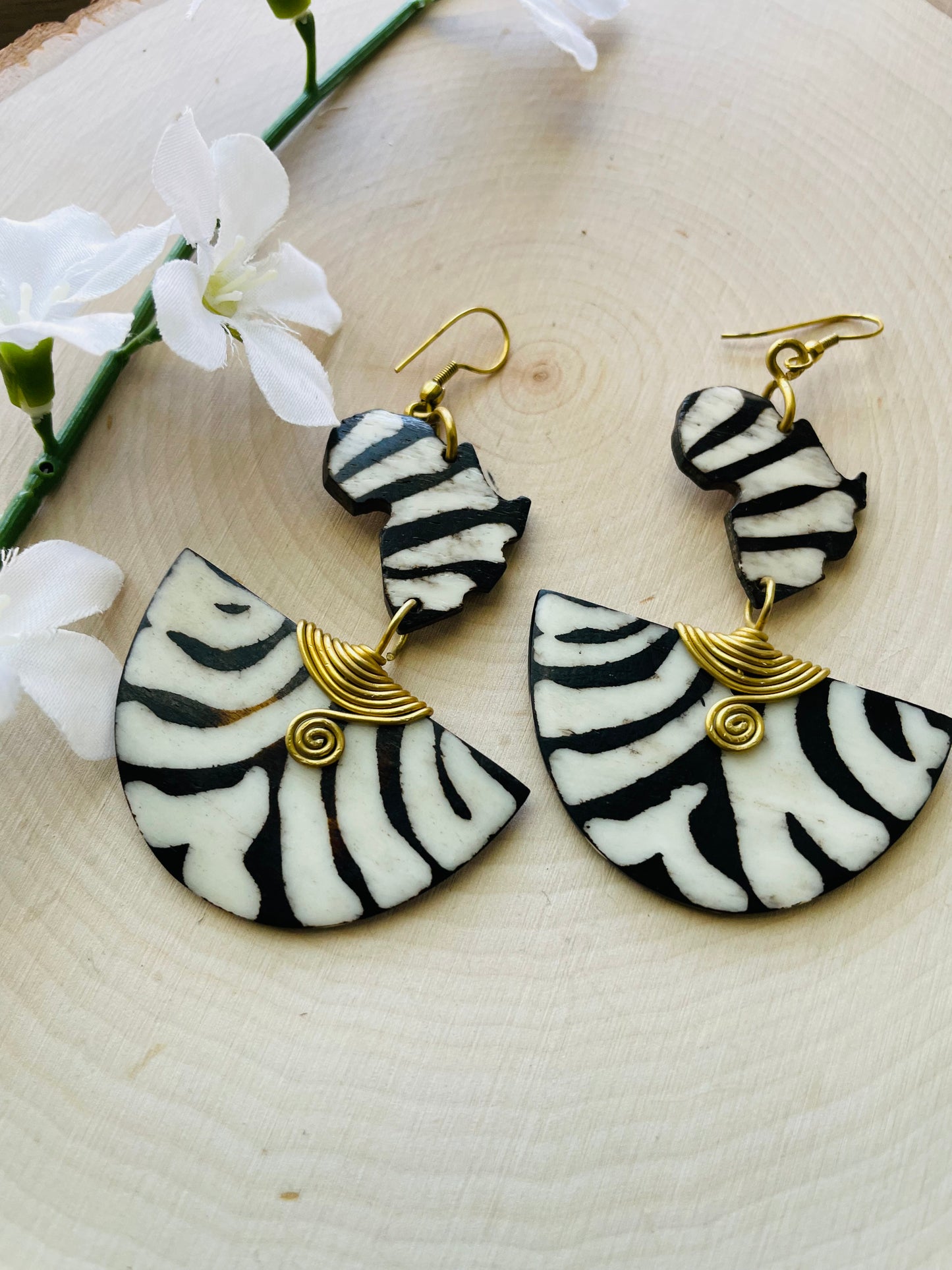 Africa shaped pharaoh  Brass Earrings