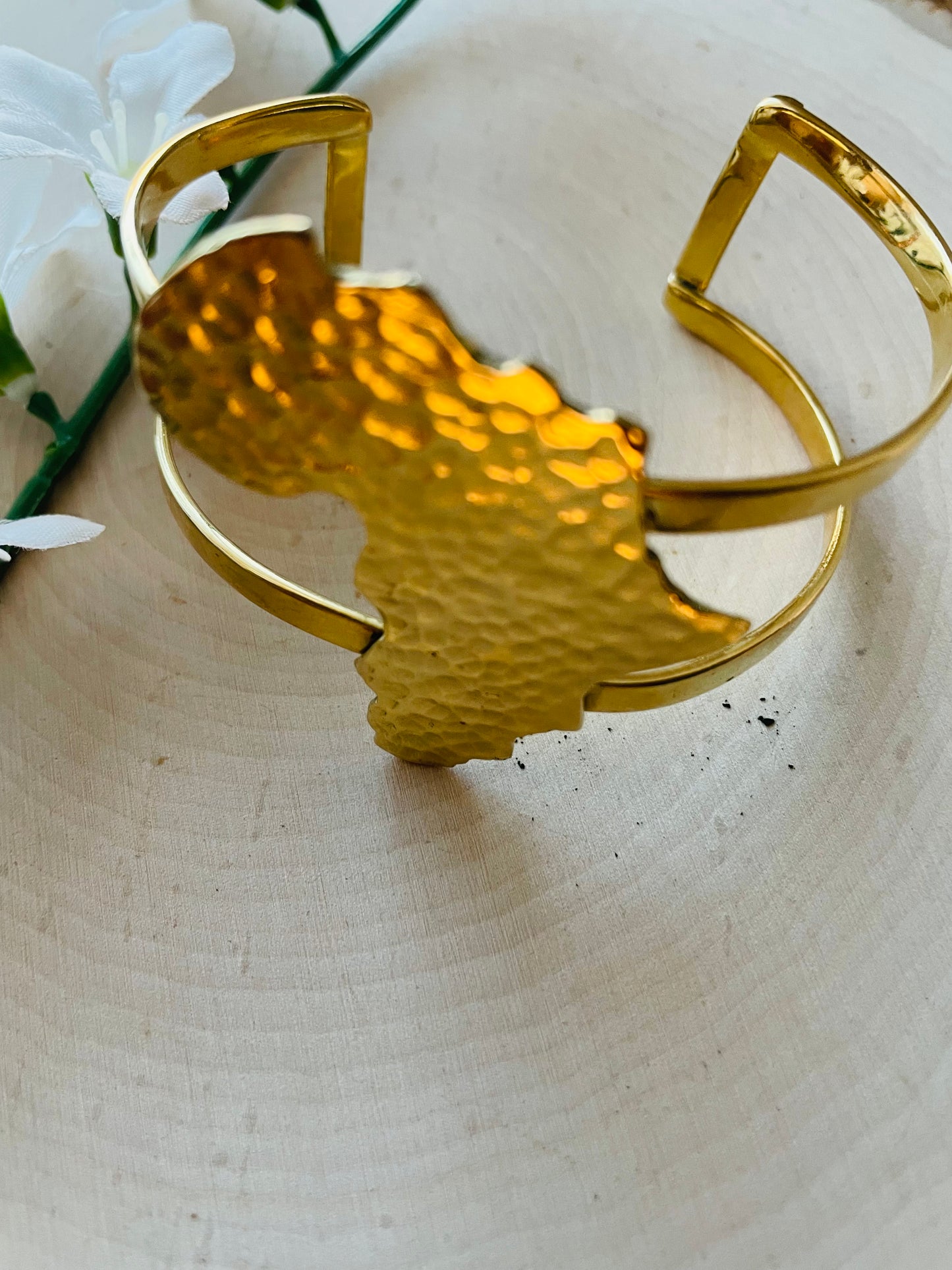 Africa Brass 3/4 cuff Bracelet