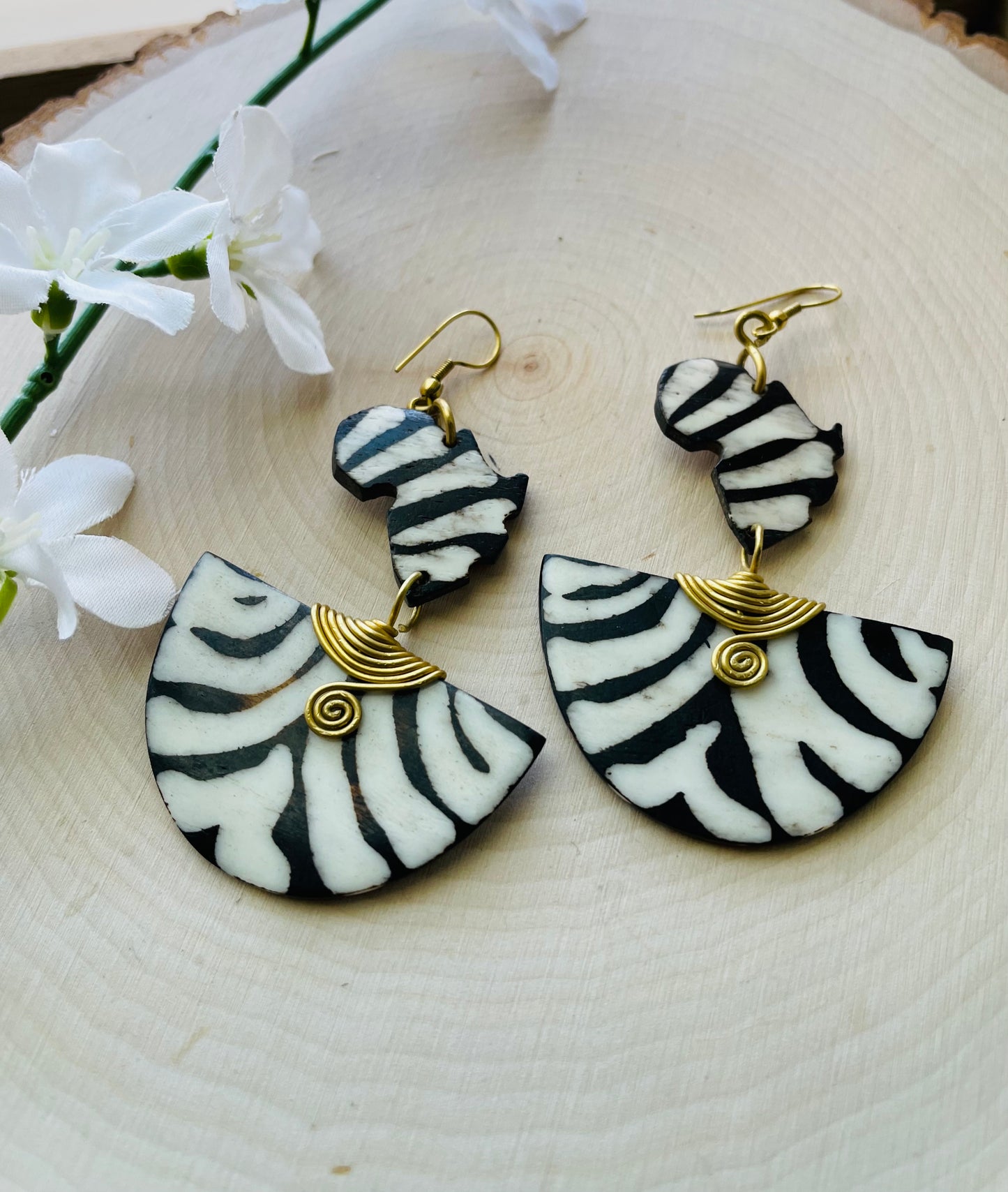 Africa shaped pharaoh  Brass Earrings